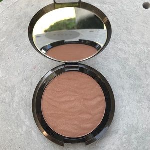 New! Becca Sunlit Bronzer